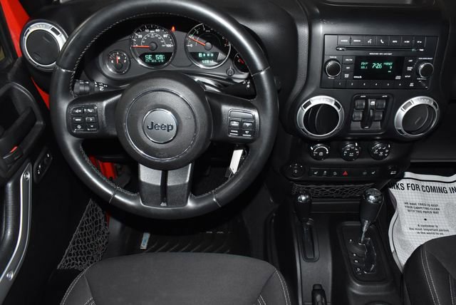 Used 2013 Jeep Wrangler Unlimited Sahara w/ Connectivity Group image 11