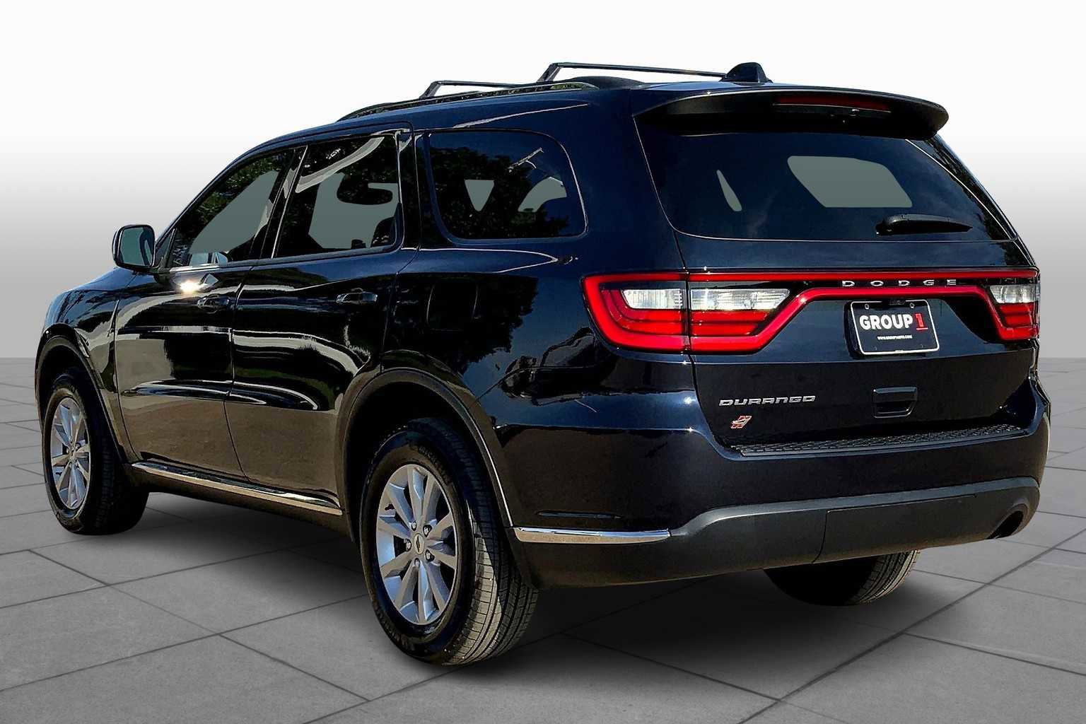 Used 2024 Dodge Durango SXT w/ 3rd Row Seating Group image 19