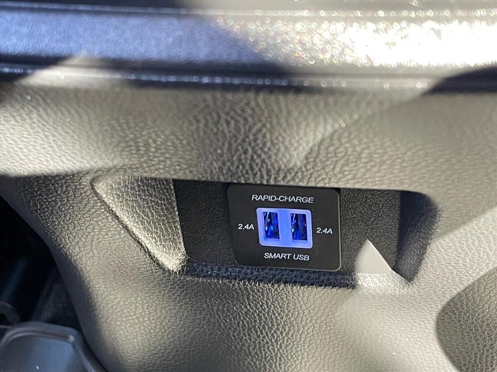 Used 2022 Toyota RAV4 LE image 22