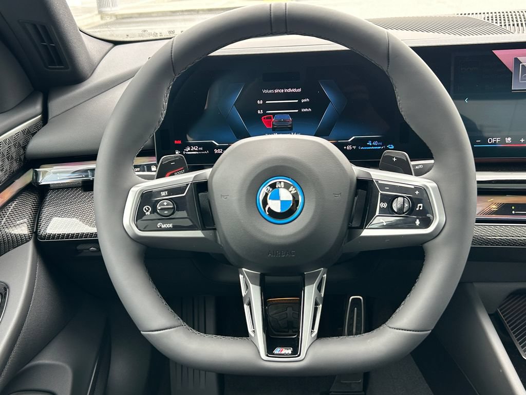 New 2027 BMW 550e xDrive AWD/4WD image 18