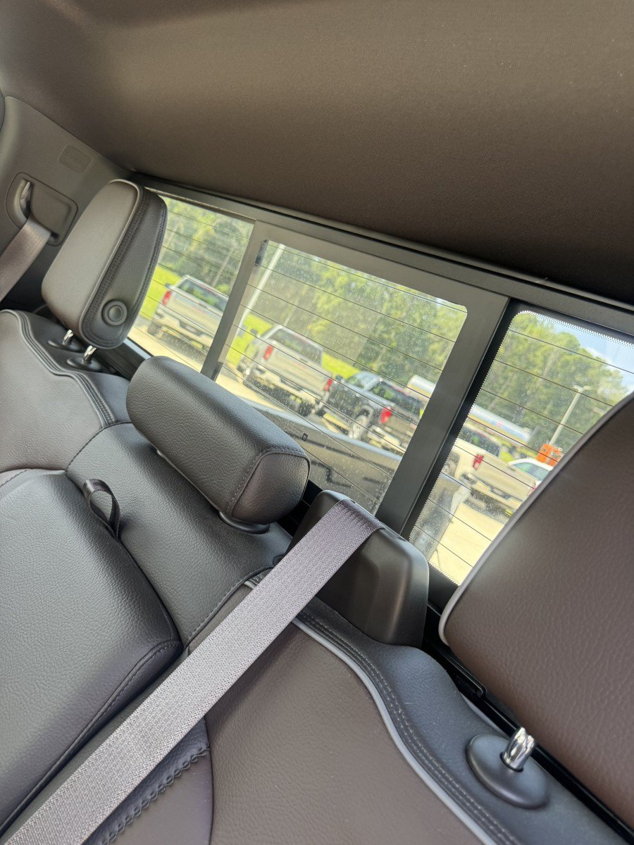 Used 2023 GMC Sierra 1500 Denali w/ Technology Package AWD/4WD image 18