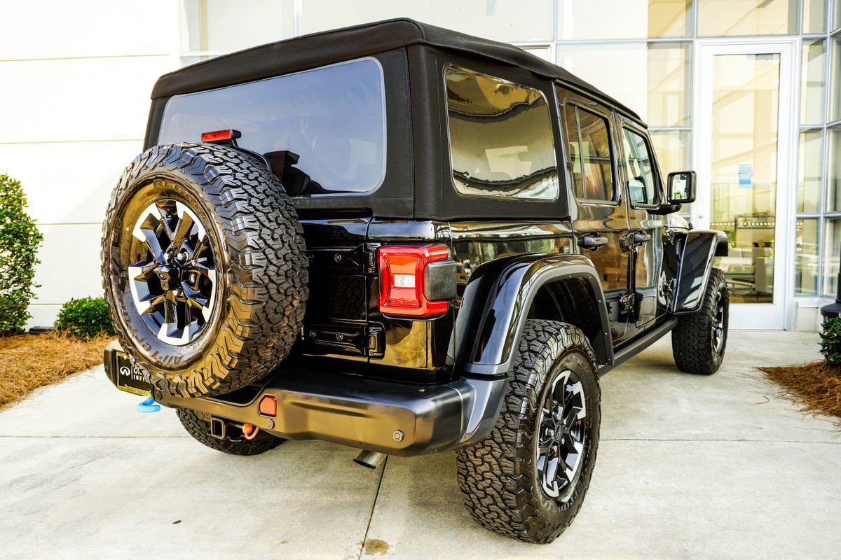 Used 2024 Jeep Wrangler Unlimited Rubicon 4xe image 10