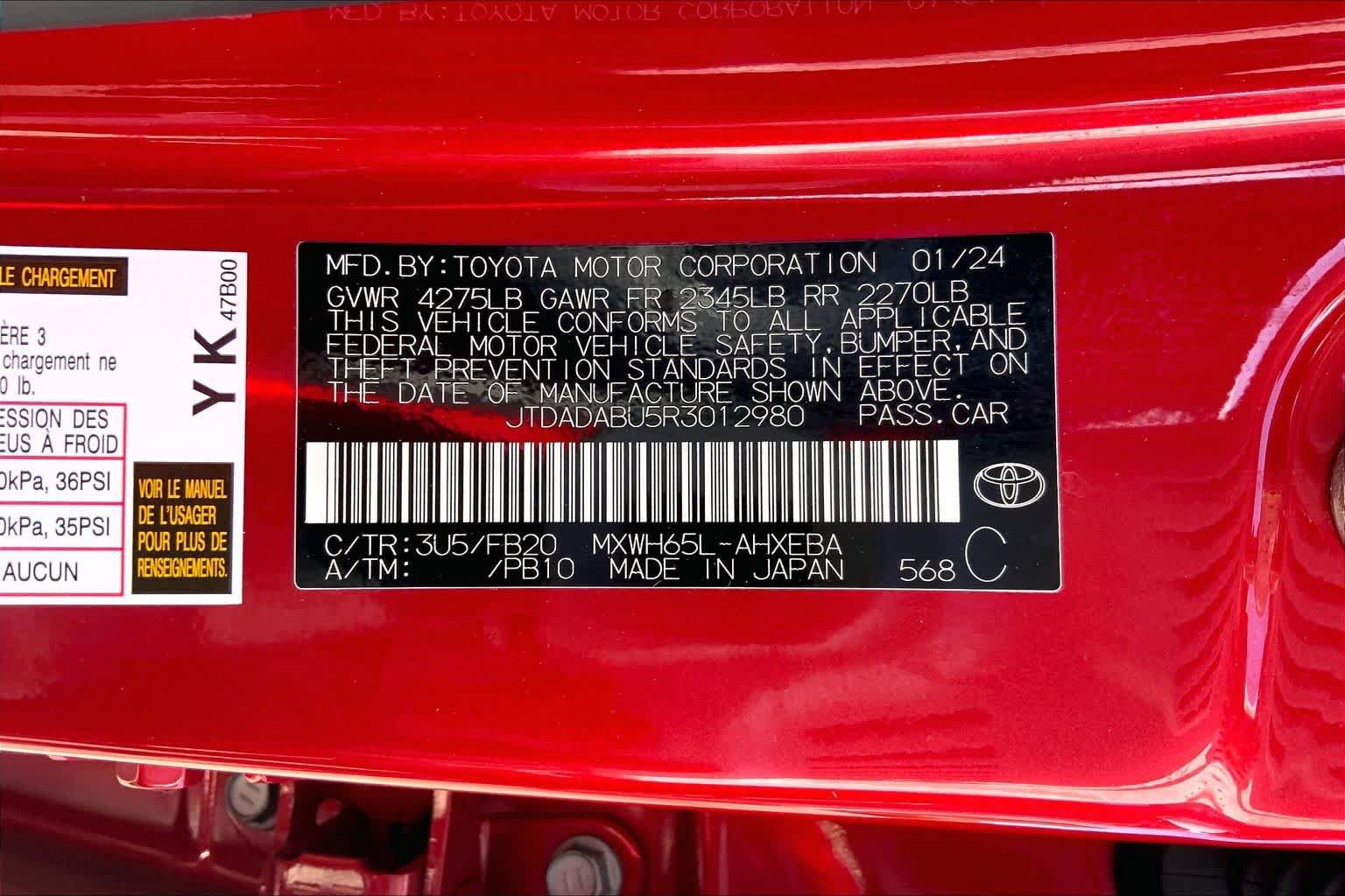 Used 2024 Toyota Prius LE AWD/4WD image 33
