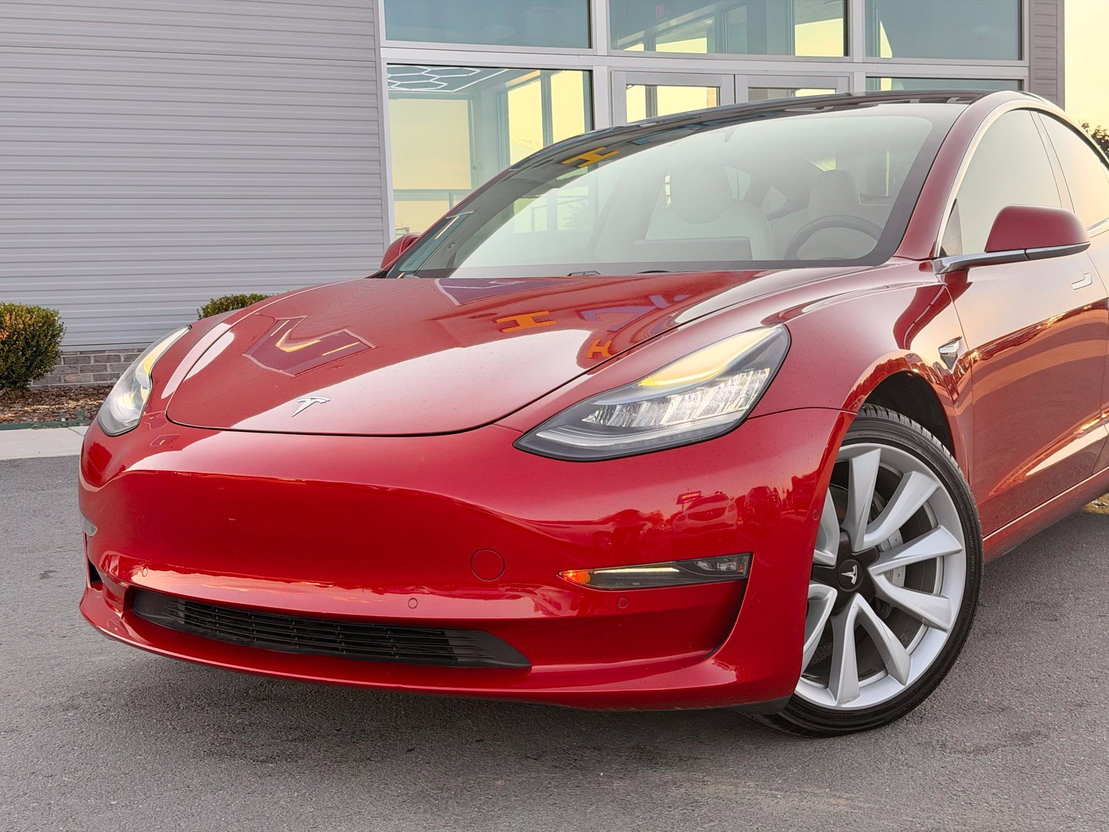 Used 2018 Tesla Model 3 Long Range AWD/4WD image 5