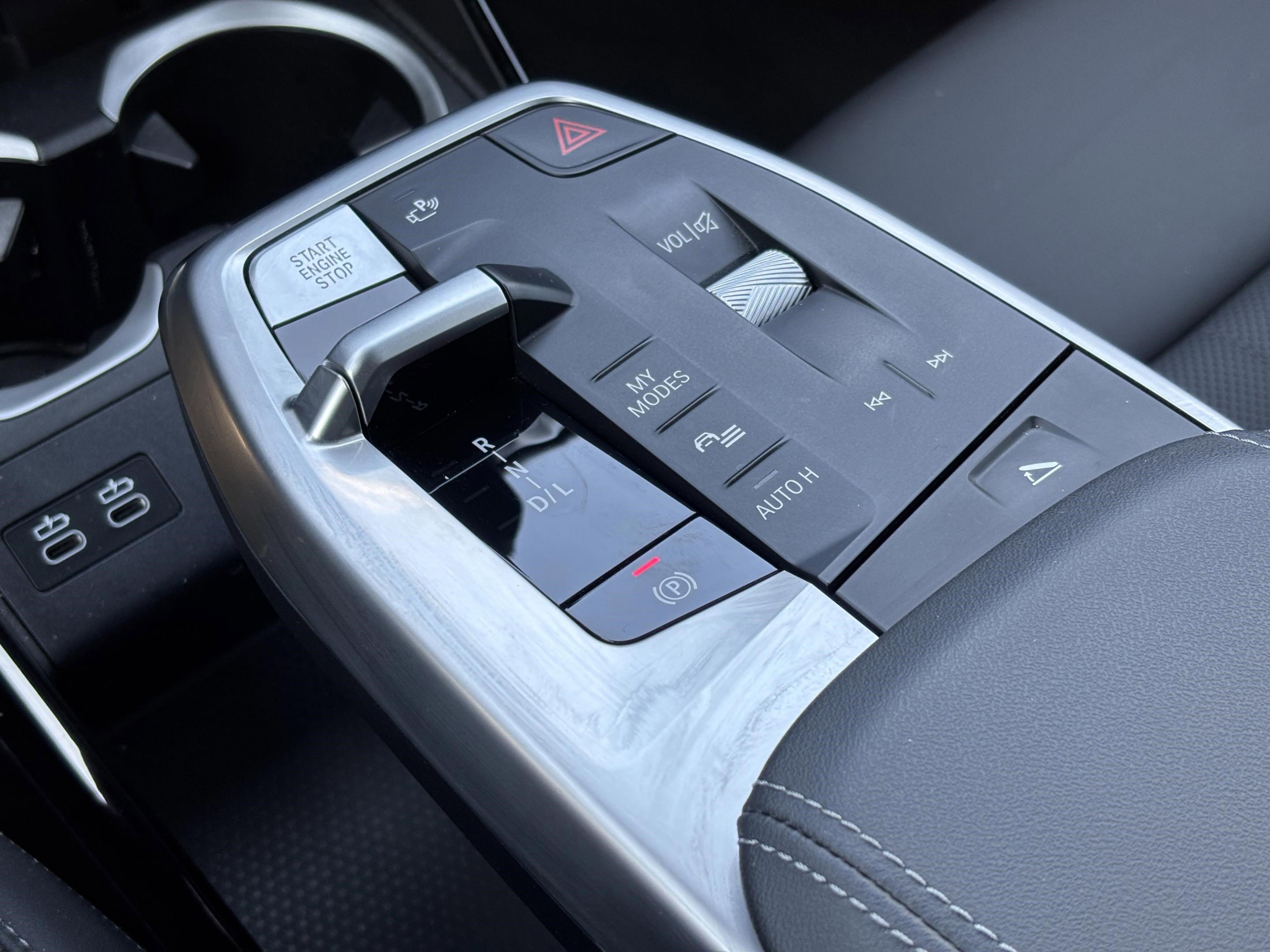 Used 2025 BMW X2 xDrive28i image 12