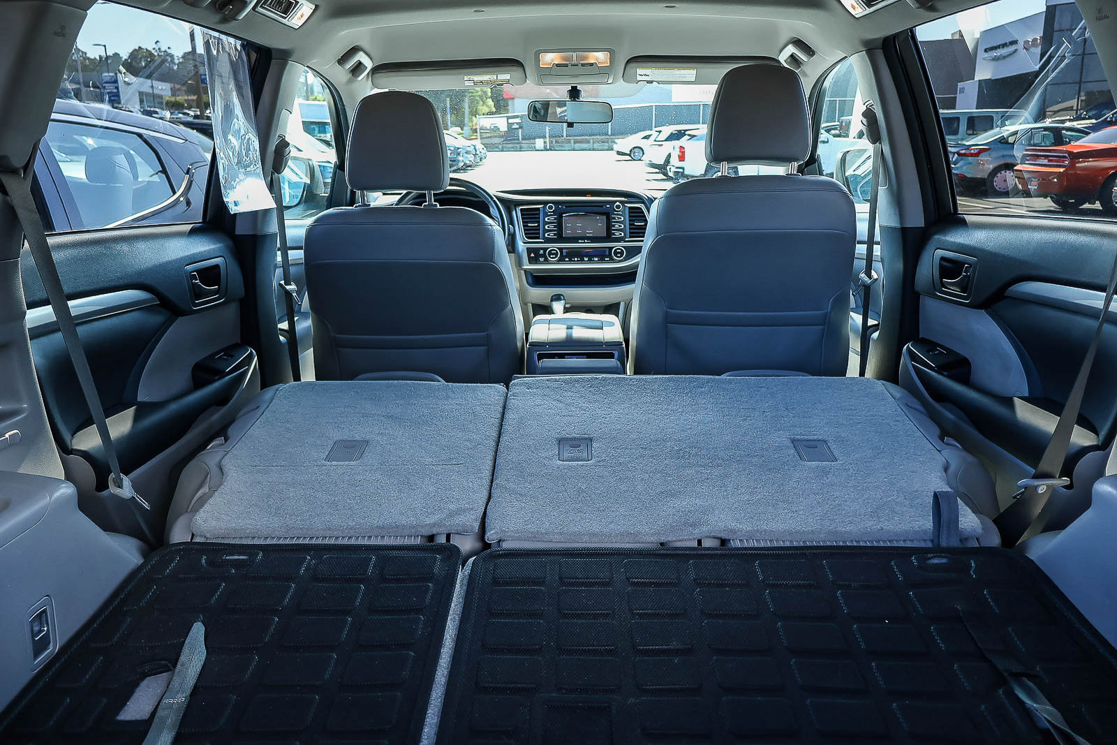 Used 2015 Toyota Highlander Plus image 16