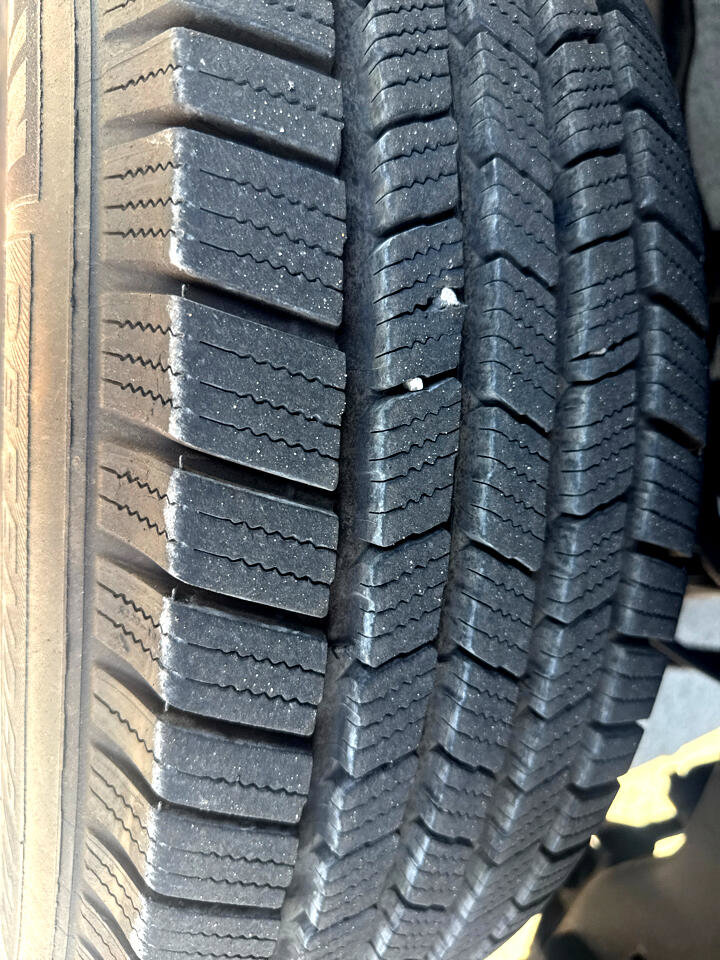 Used 2015 Ford F350 XL w/ Snow Plow Prep Package image 11