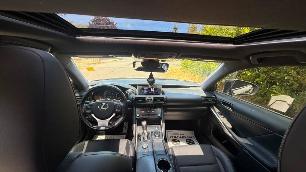 Used 2018 Lexus IS 300 F Sport RWD image 17