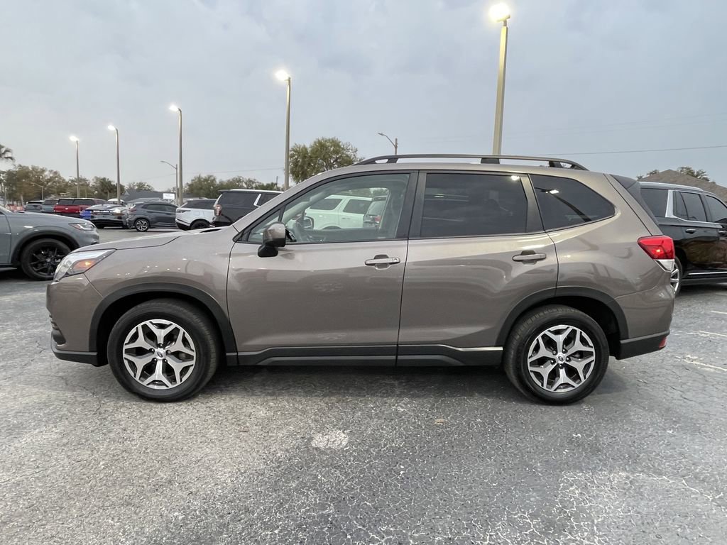 Used 2024 Subaru Forester Premium image 6