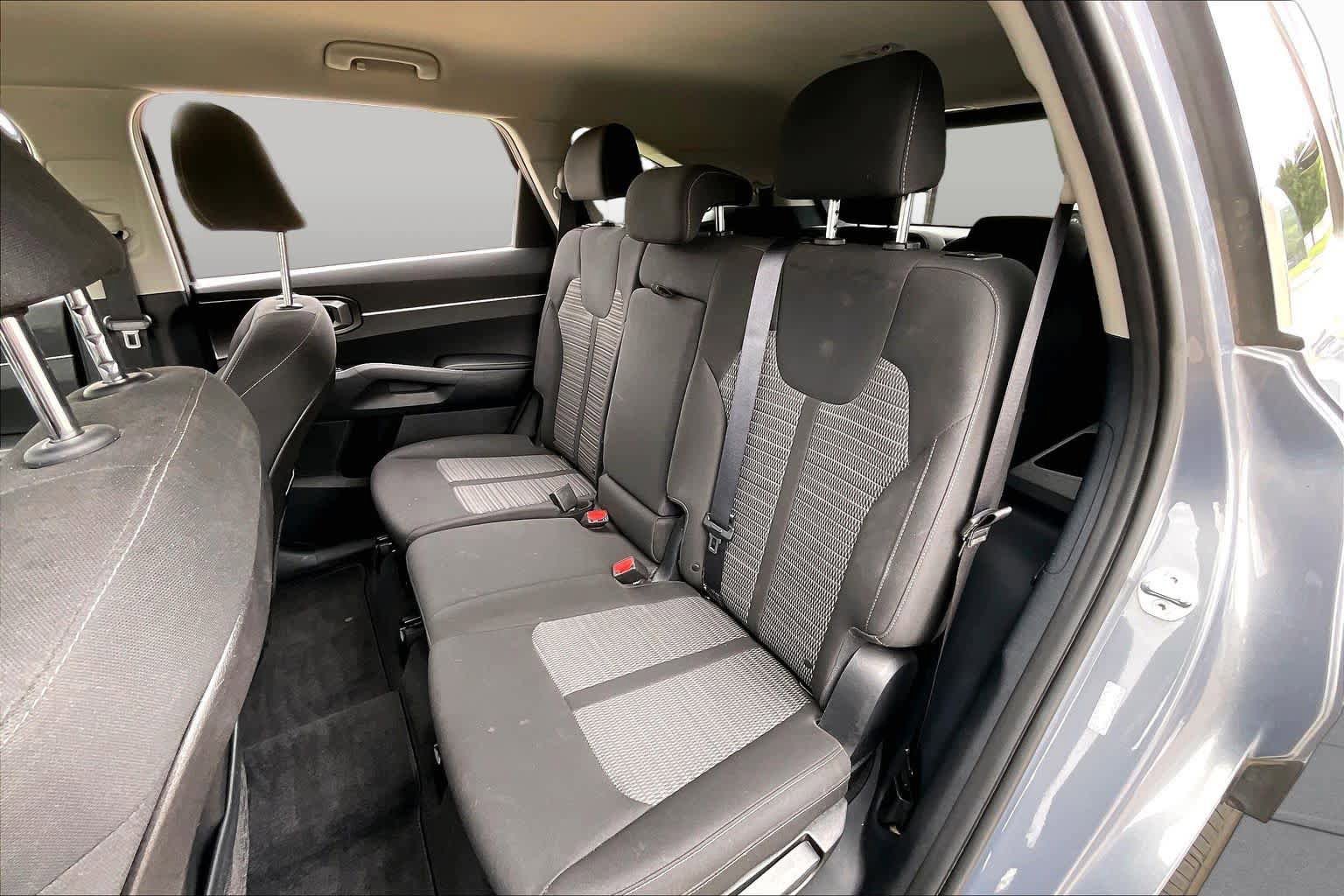 Used 2021 Kia Sorento LX FWD image 20