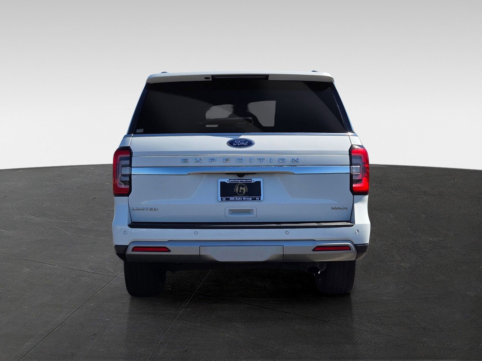 Used 2024 Ford Expedition Max Limited AWD/4WD image 5