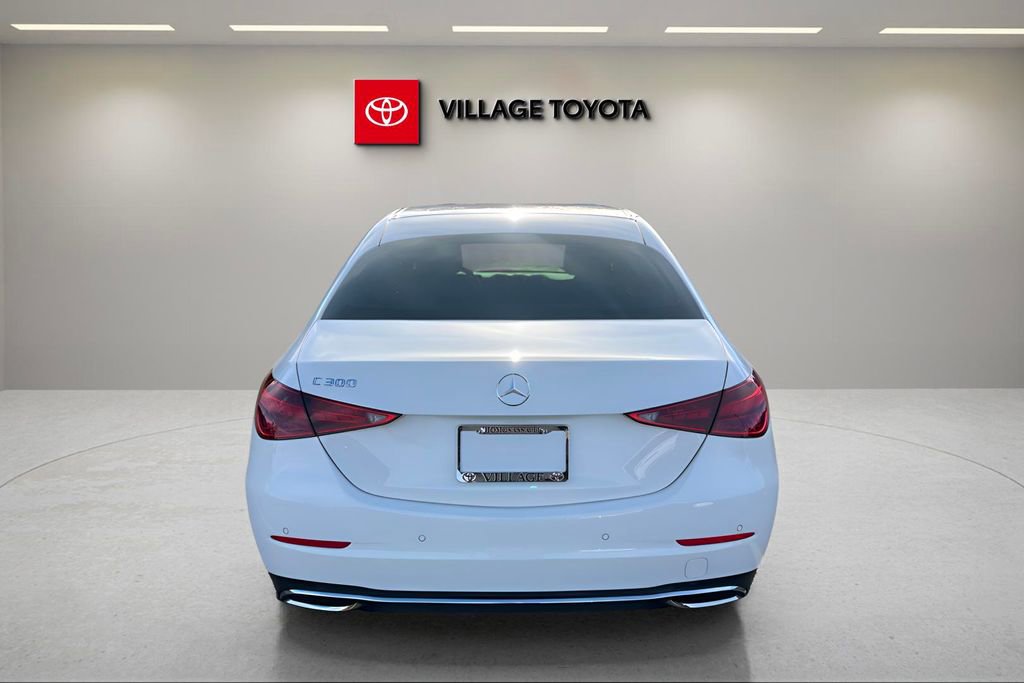 Used 2024 Mercedes-Benz C 300 Sedan image 4