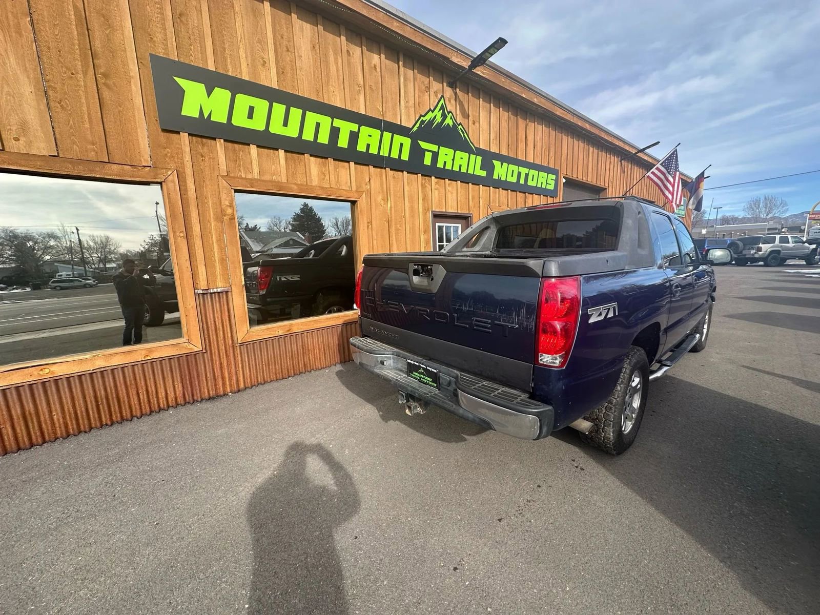 Used 2005 Chevrolet Avalanche Z71 w/ Sun And Sound Package image 7