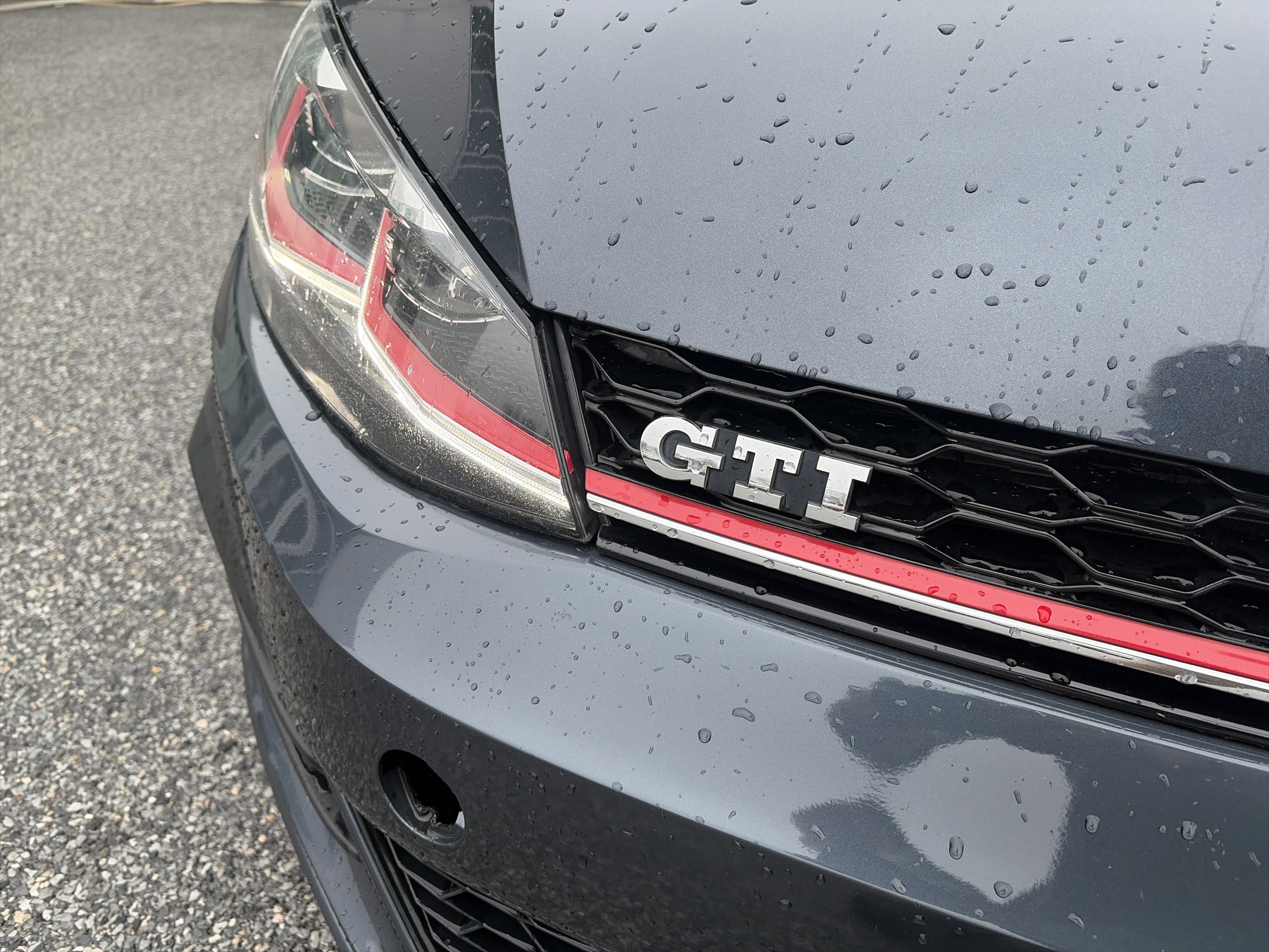 Used 2018 Volkswagen GTI S image 3