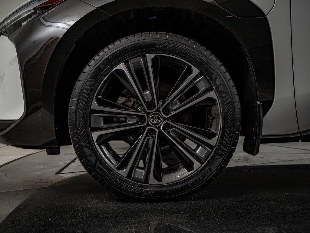 Used 2023 Toyota bZ4X Limited w/ Weather Package AWD/4WD image 13