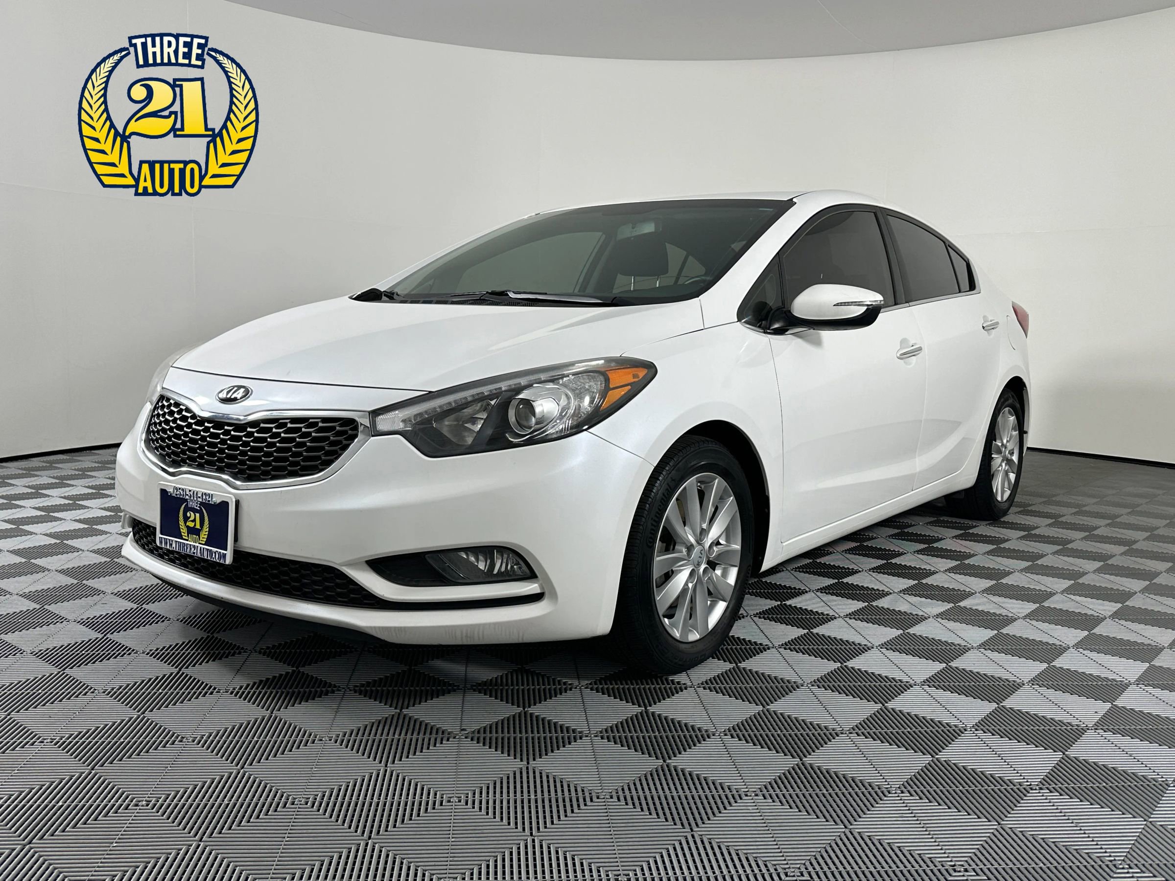 Used 2015 Kia Forte EX image 1