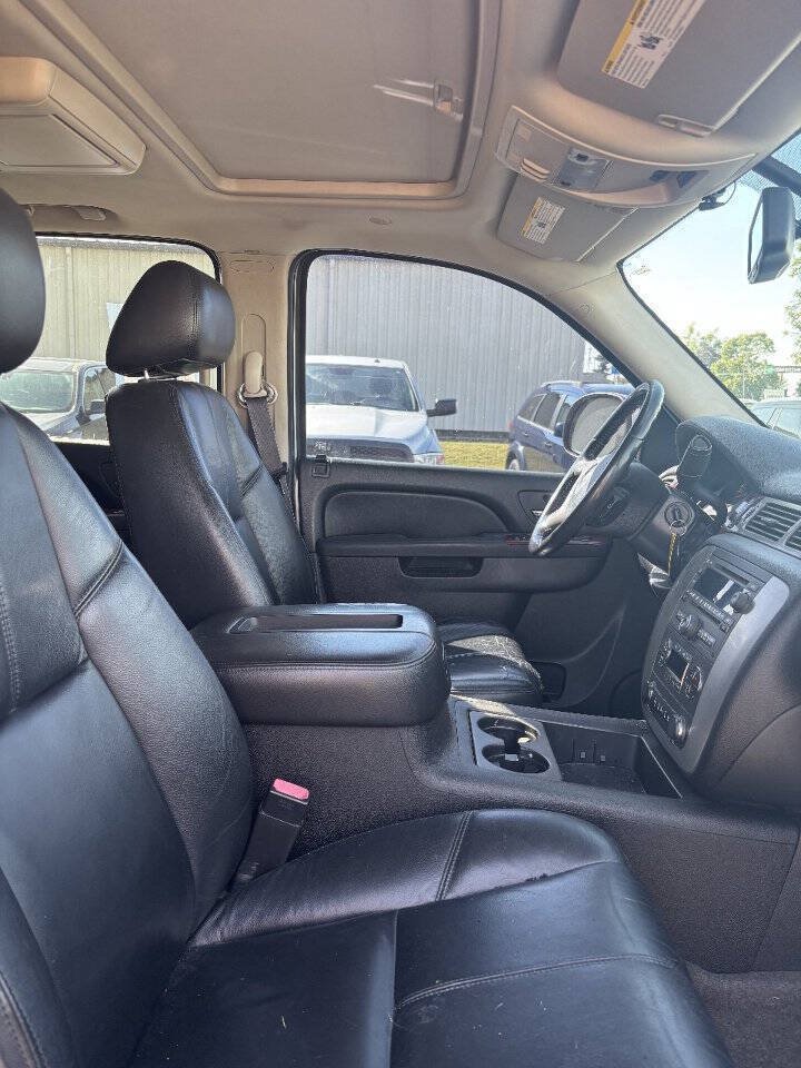 Used 2011 GMC Yukon SLT AWD/4WD image 6