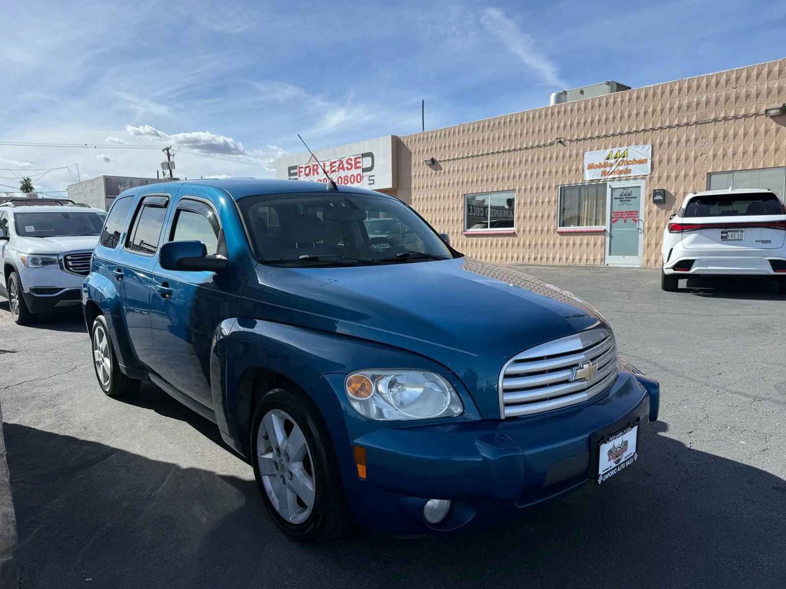 Used 2010 Chevrolet HHR LT image 4