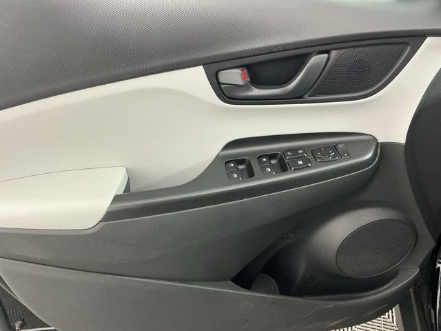 Used 2023 Hyundai Kona SEL w/ Cargo Package image 7