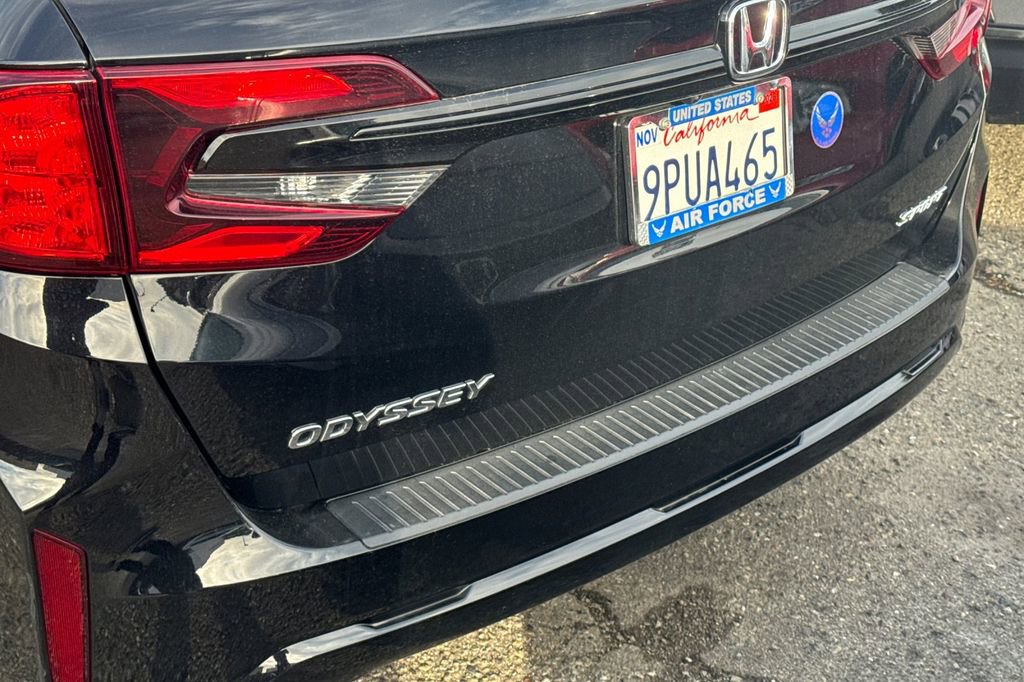 Used 2025 Honda Odyssey Sport-L image 7