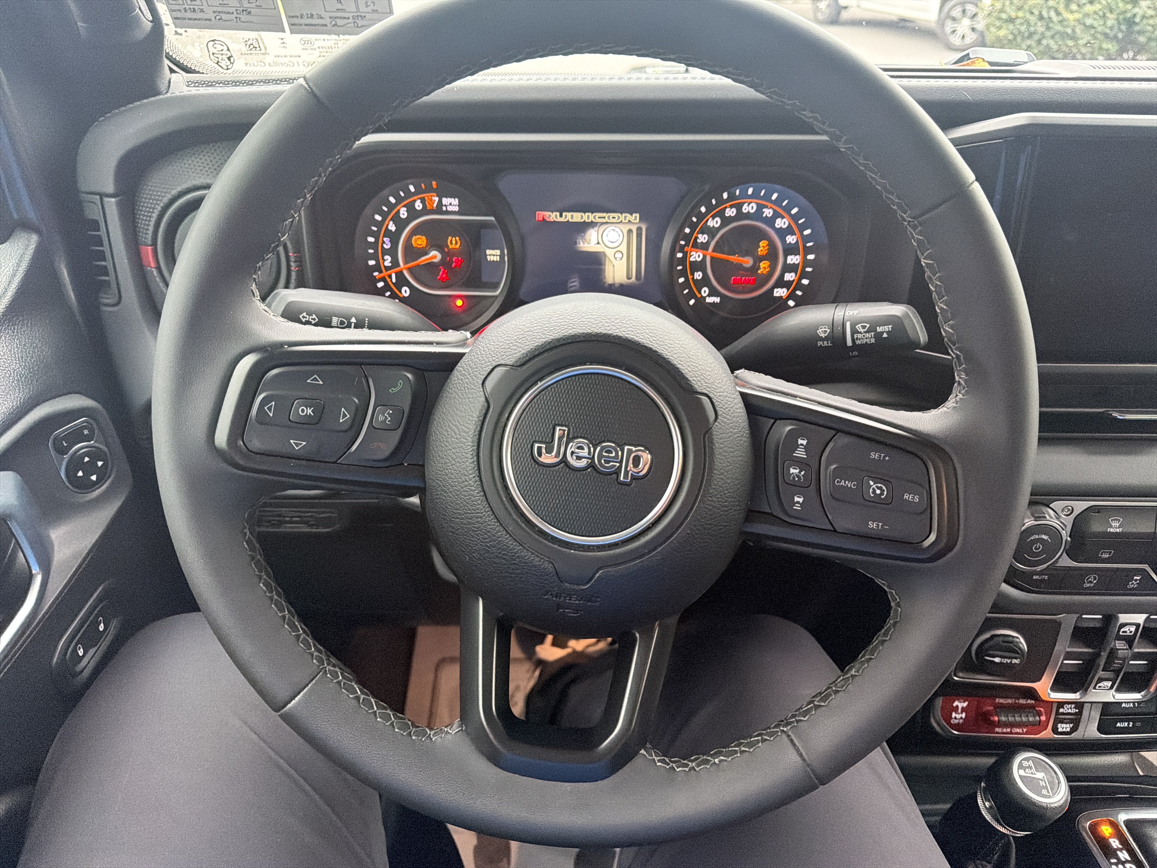 Used 2026 Jeep Gladiator Rubicon AWD/4WD image 17