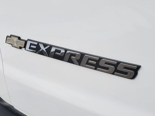 Used 2022 Chevrolet Express 2500 Work Van w/ Driver Convenience Package image 28