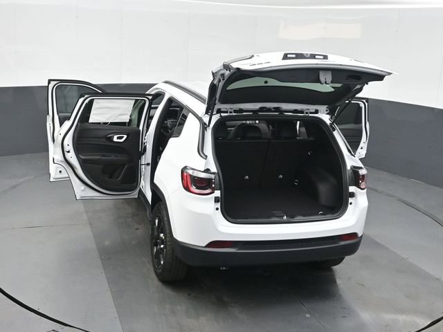 New 2026 Jeep Compass Latitude image 50