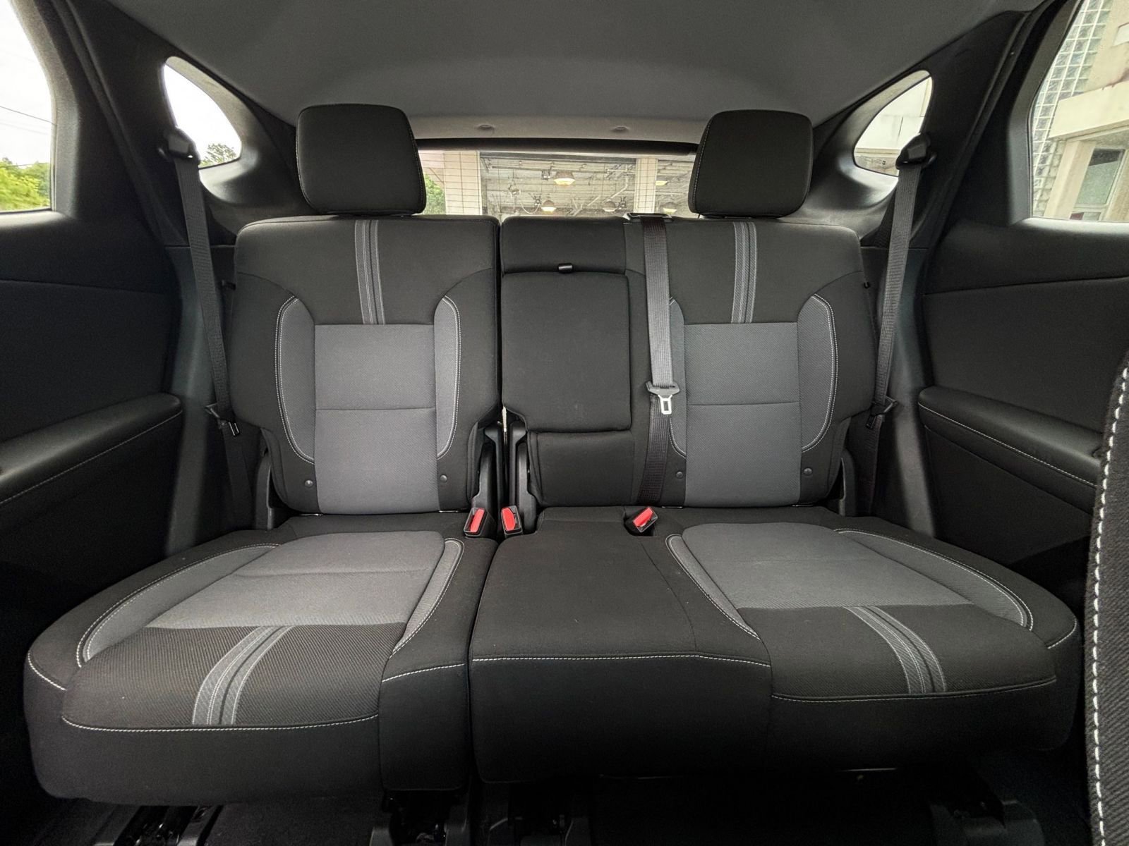 Used 2025 Chevrolet Blazer LT FWD image 44