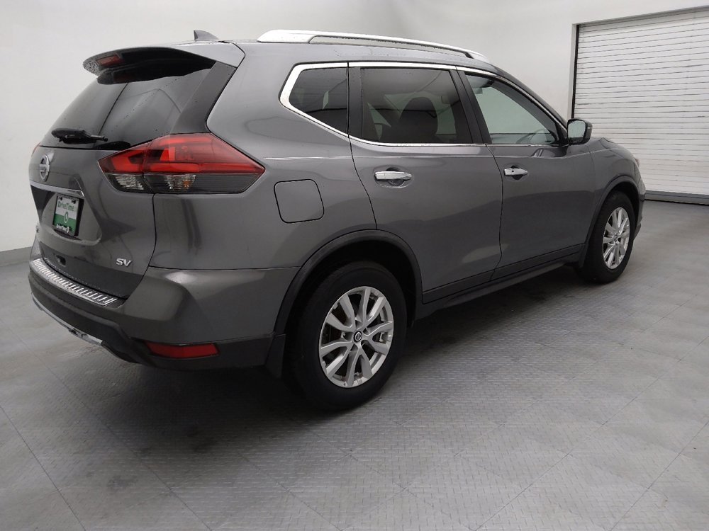 Used 2018 Nissan Rogue SV image 10