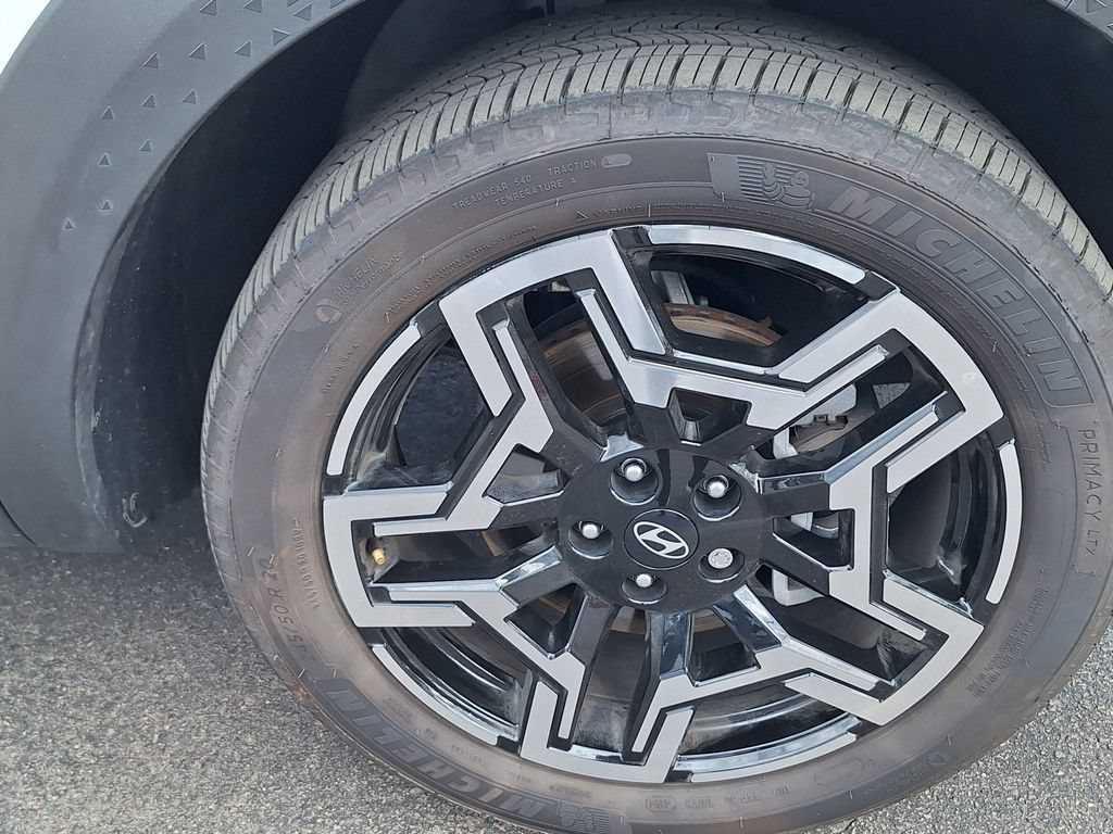 New 2025 Hyundai Santa Cruz Limited AWD/4WD image 32