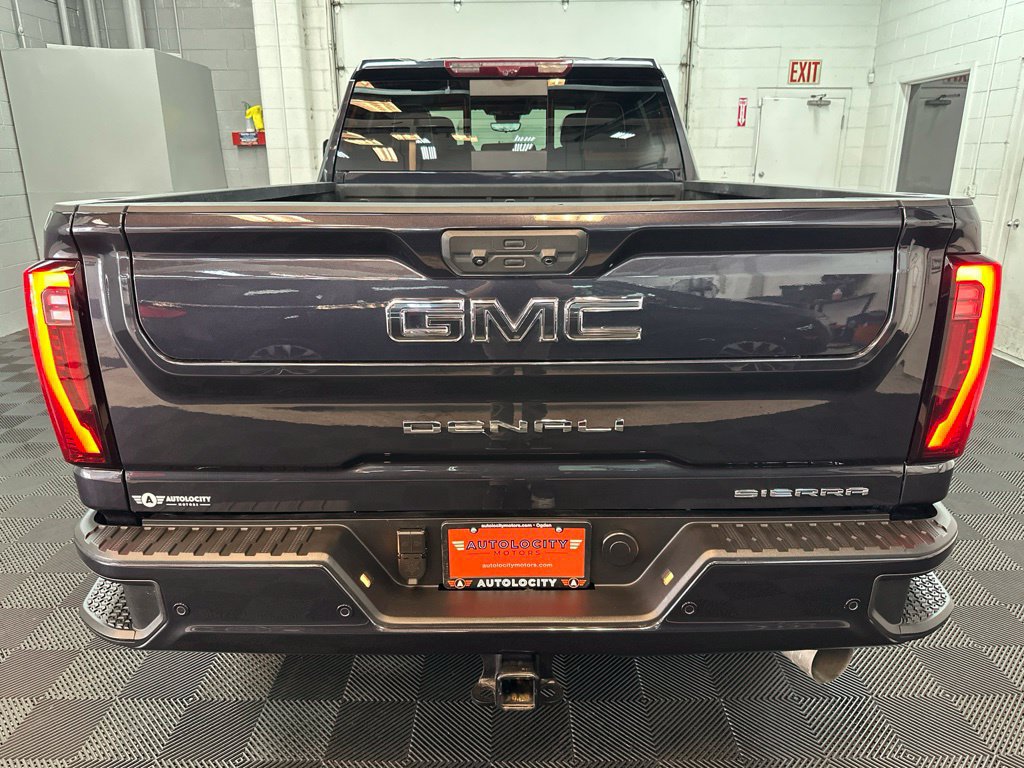 Used 2025 GMC Sierra 2500 Denali Ultimate AWD/4WD image 8