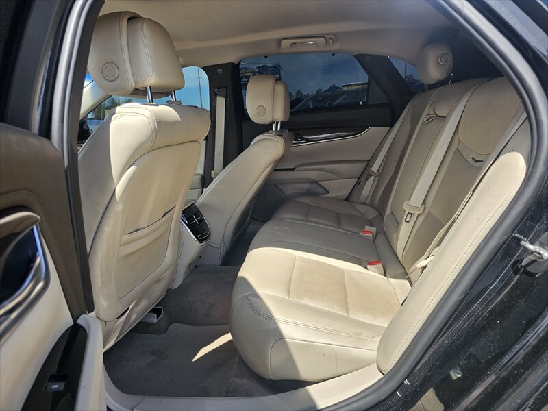 Used 2013 Cadillac XTS Premium FWD image 12