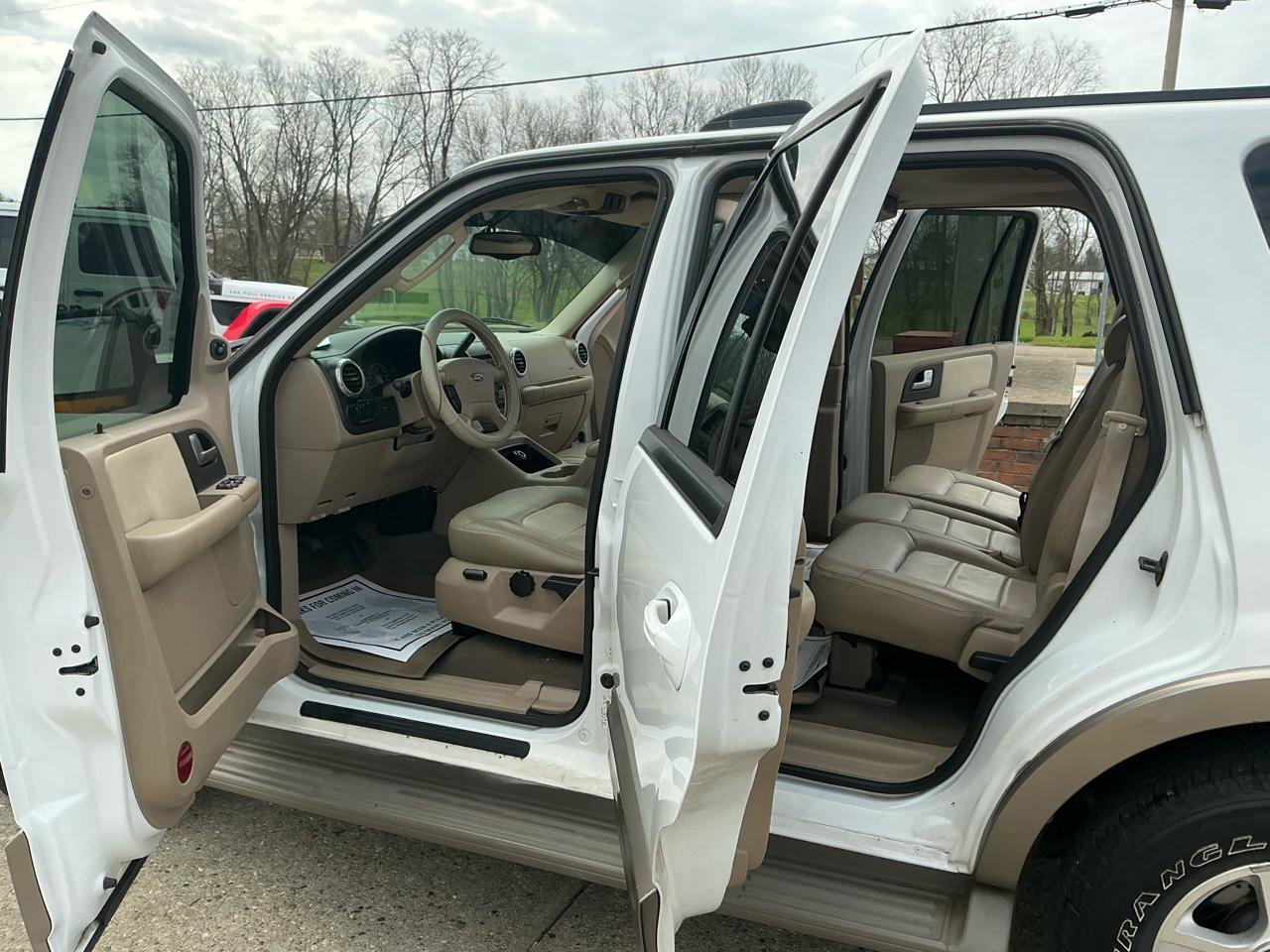 Used 2003 Ford Expedition Eddie Bauer image 9