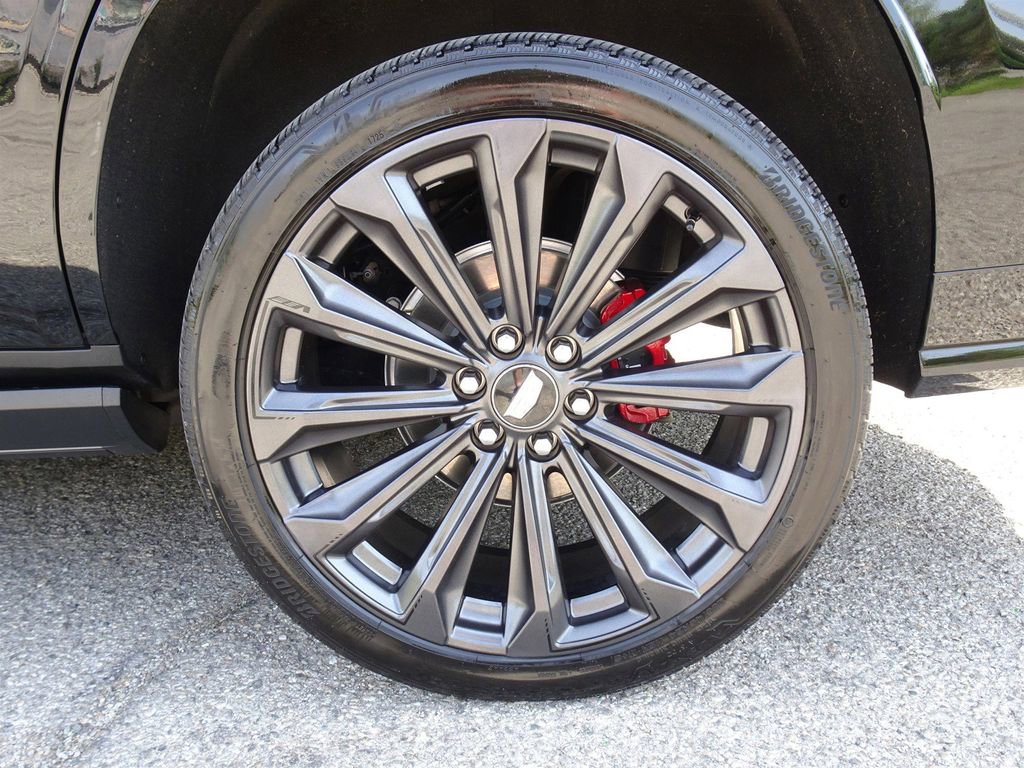 Certified 2025 Cadillac Escalade V AWD/4WD image 30