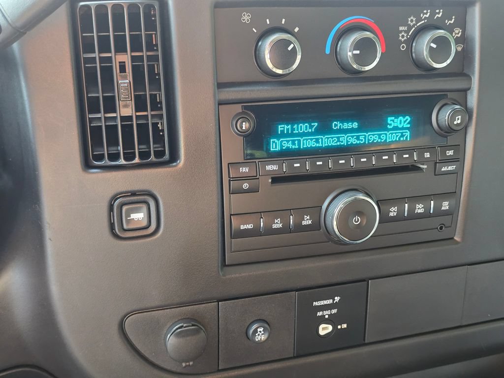 Used 2015 Chevrolet Express 2500 LS RWD image 32