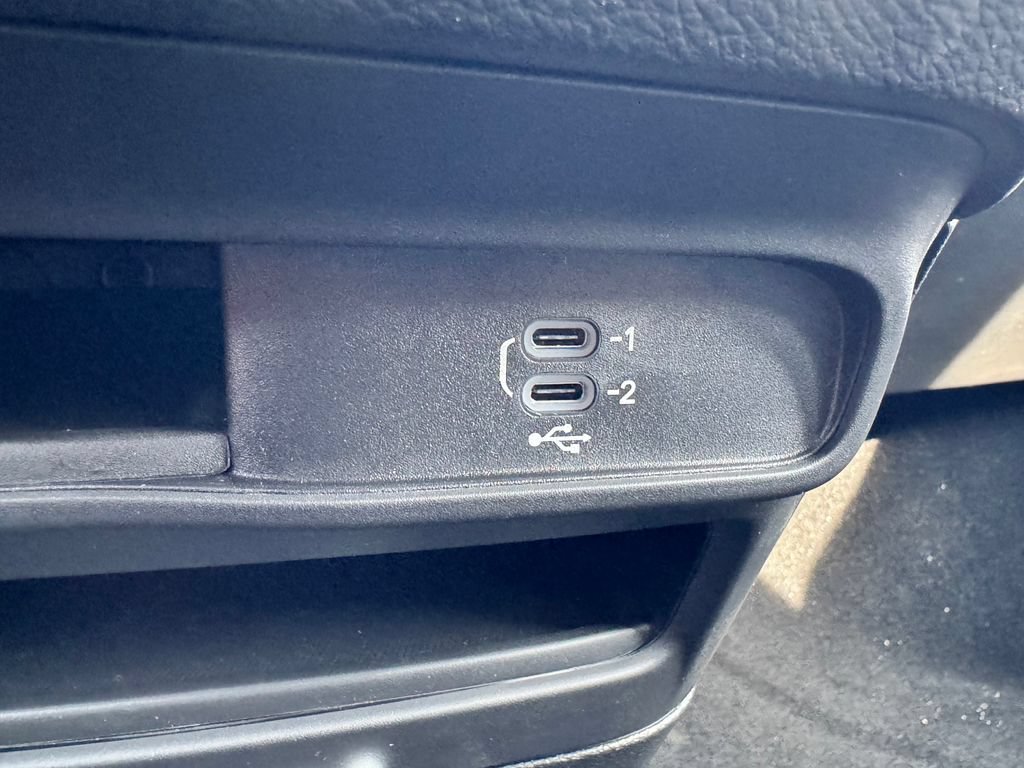 New 2027 Chrysler Pacifica Select FWD image 19