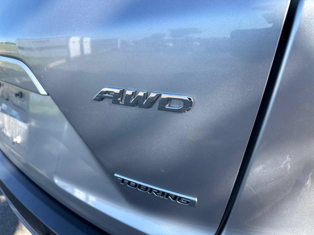 Used 2019 Honda CR-V Touring image 4