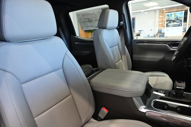 New 2026 Chevrolet Silverado 1500 LTZ w/ LTZ Premium Package AWD/4WD image 11