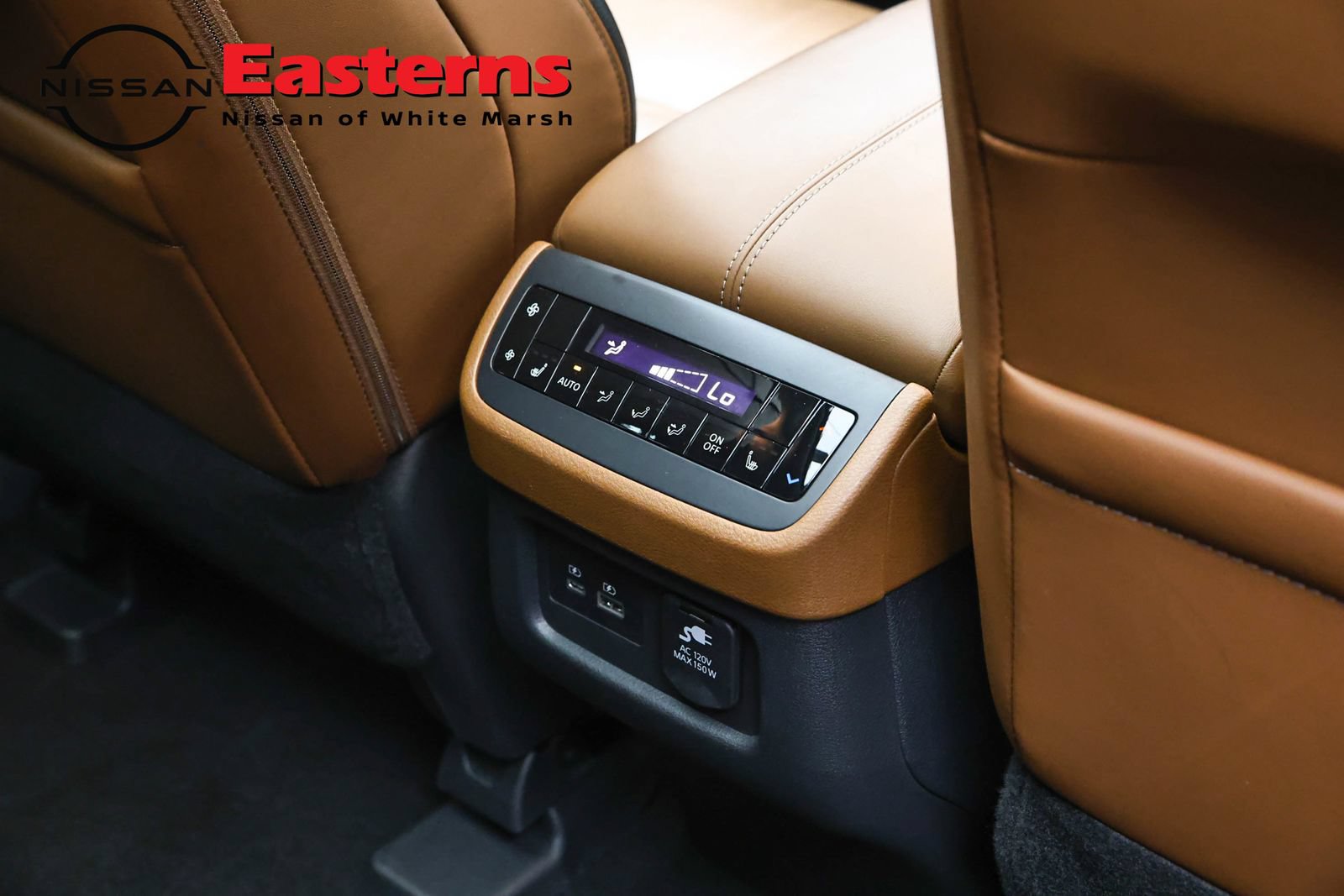 Used 2023 Nissan Pathfinder Platinum w/ Cargo Package AWD/4WD image 25