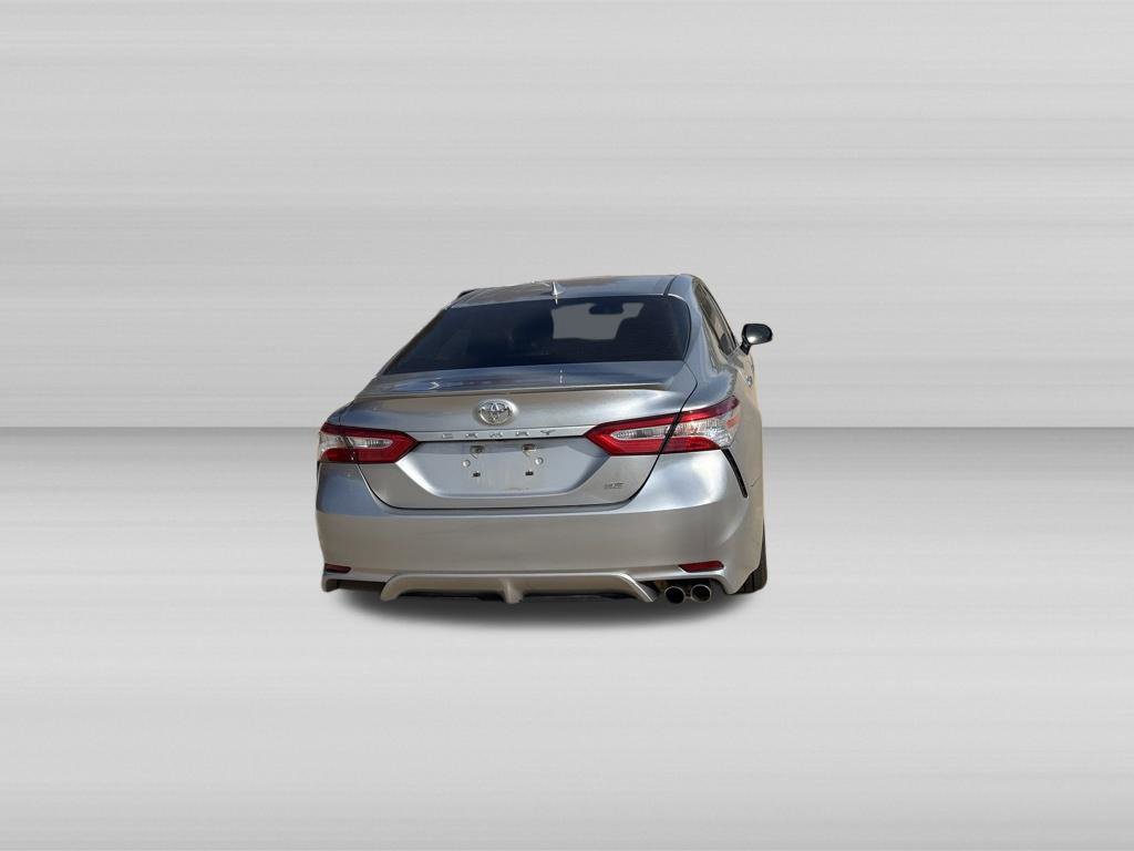 Used 2020 Toyota Camry SE FWD image 5