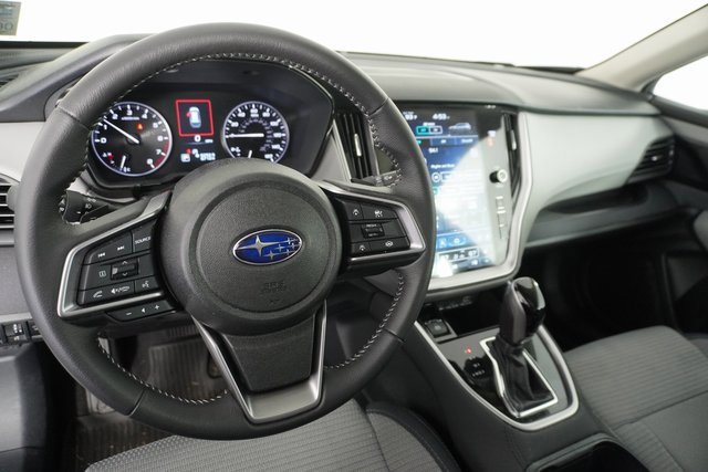 Used 2025 Subaru Outback Premium image 16