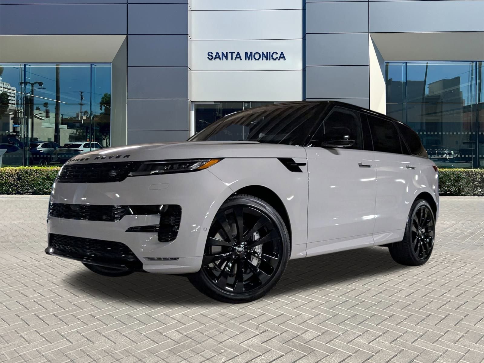 New 2025 Land Rover Range Rover Sport Dynamic SE