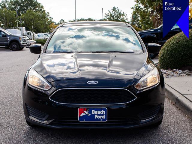Certified 2018 Ford Focus SE FWD image 2