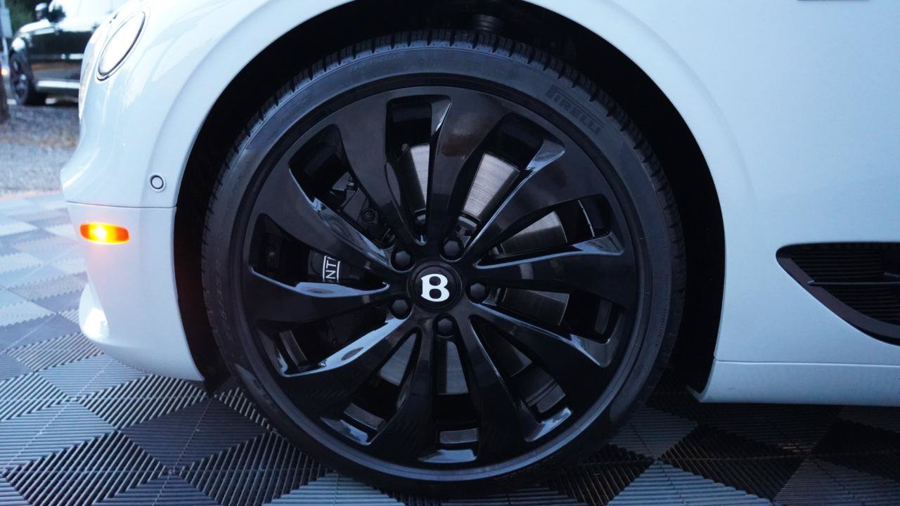 Used 2024 Bentley Continental GT V8 AWD/4WD image 33