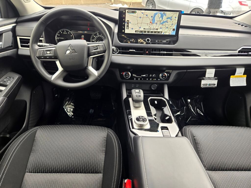 New 2026 Mitsubishi Outlander ES AWD/4WD image 13