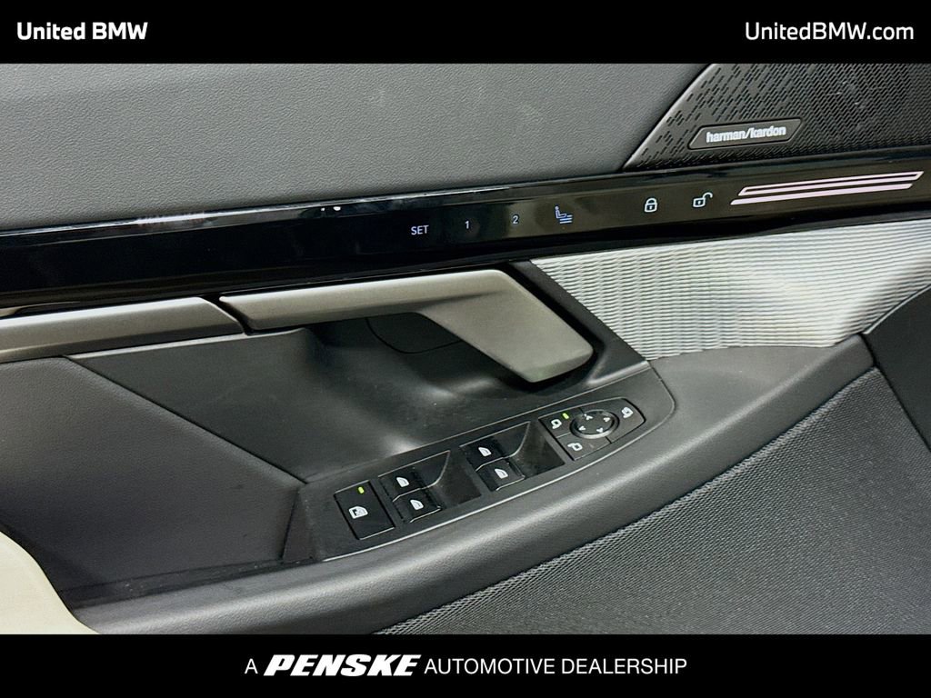 Certified 2025 BMW 530i xDrive w/ M Sport Package AWD/4WD image 3