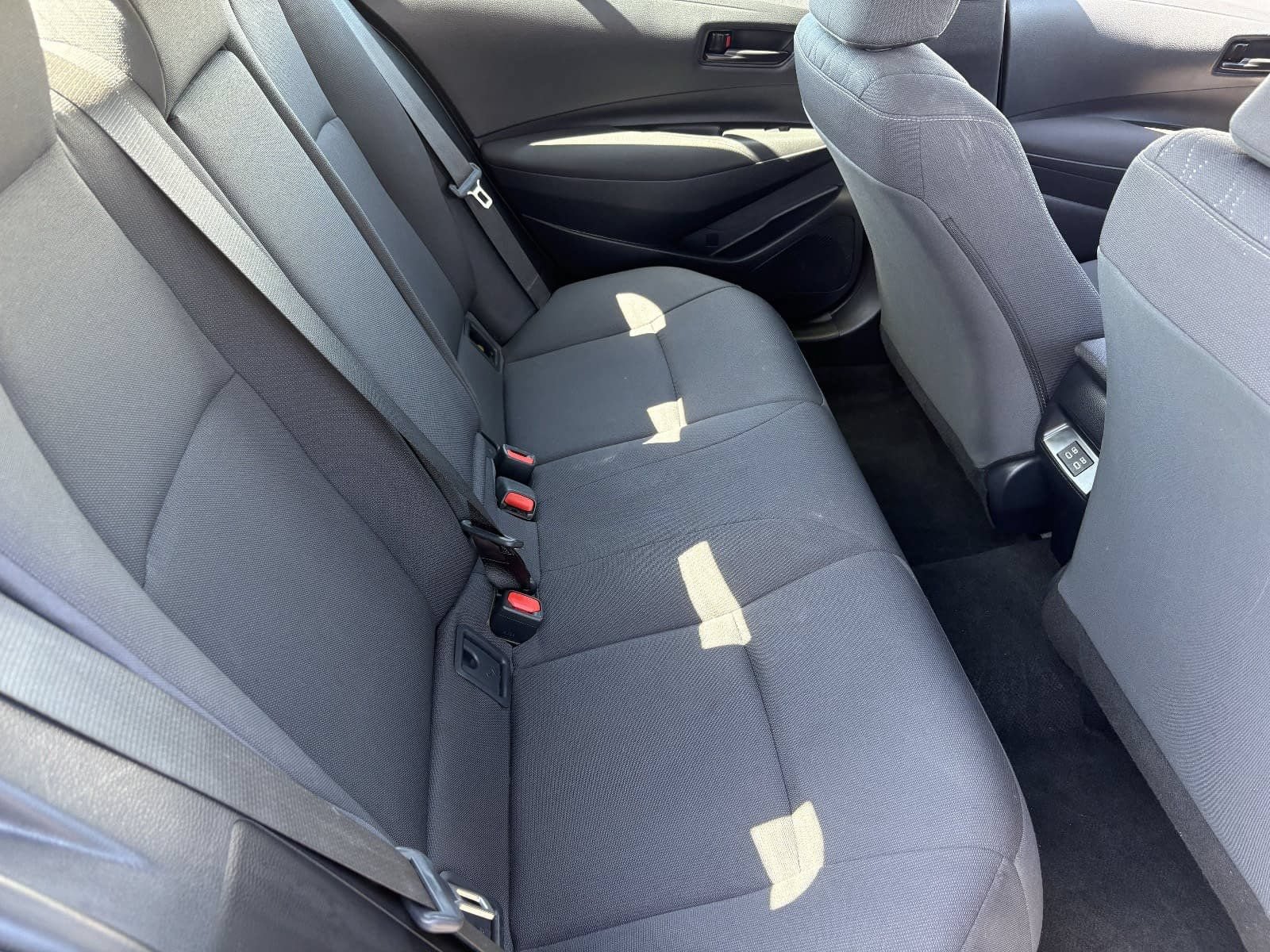 Used 2025 Toyota Corolla LE FWD image 16
