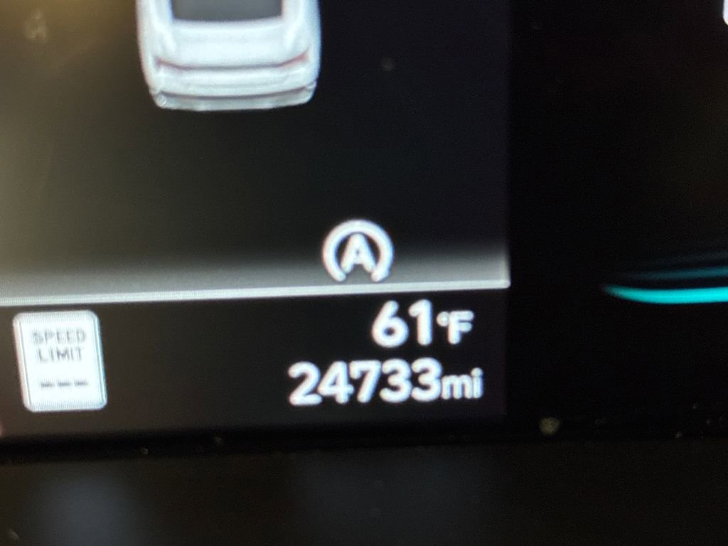 Certified 2025 Hyundai Elantra SE image 16