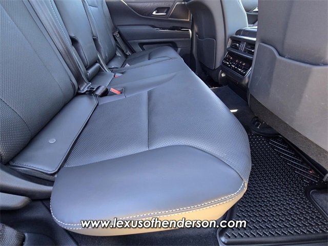 Certified 2025 Lexus LX 600 4WD w/ Appearance Package image 17