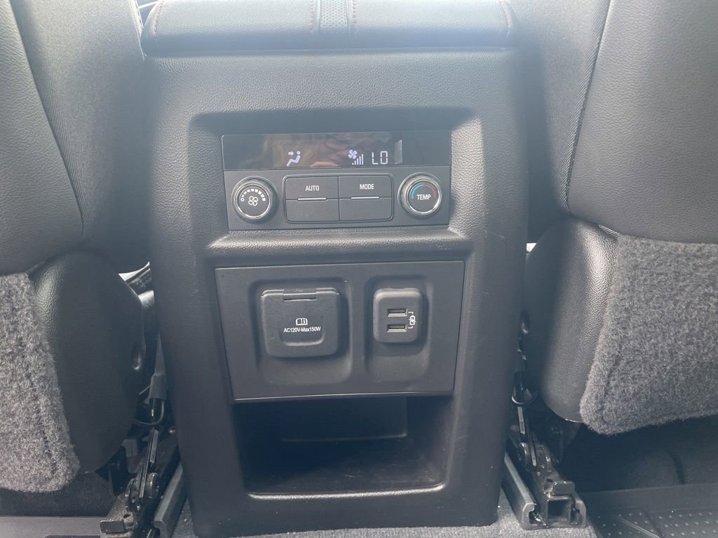 Used 2023 Chevrolet Traverse RS w/ LPO, Floor Liner Package image 33